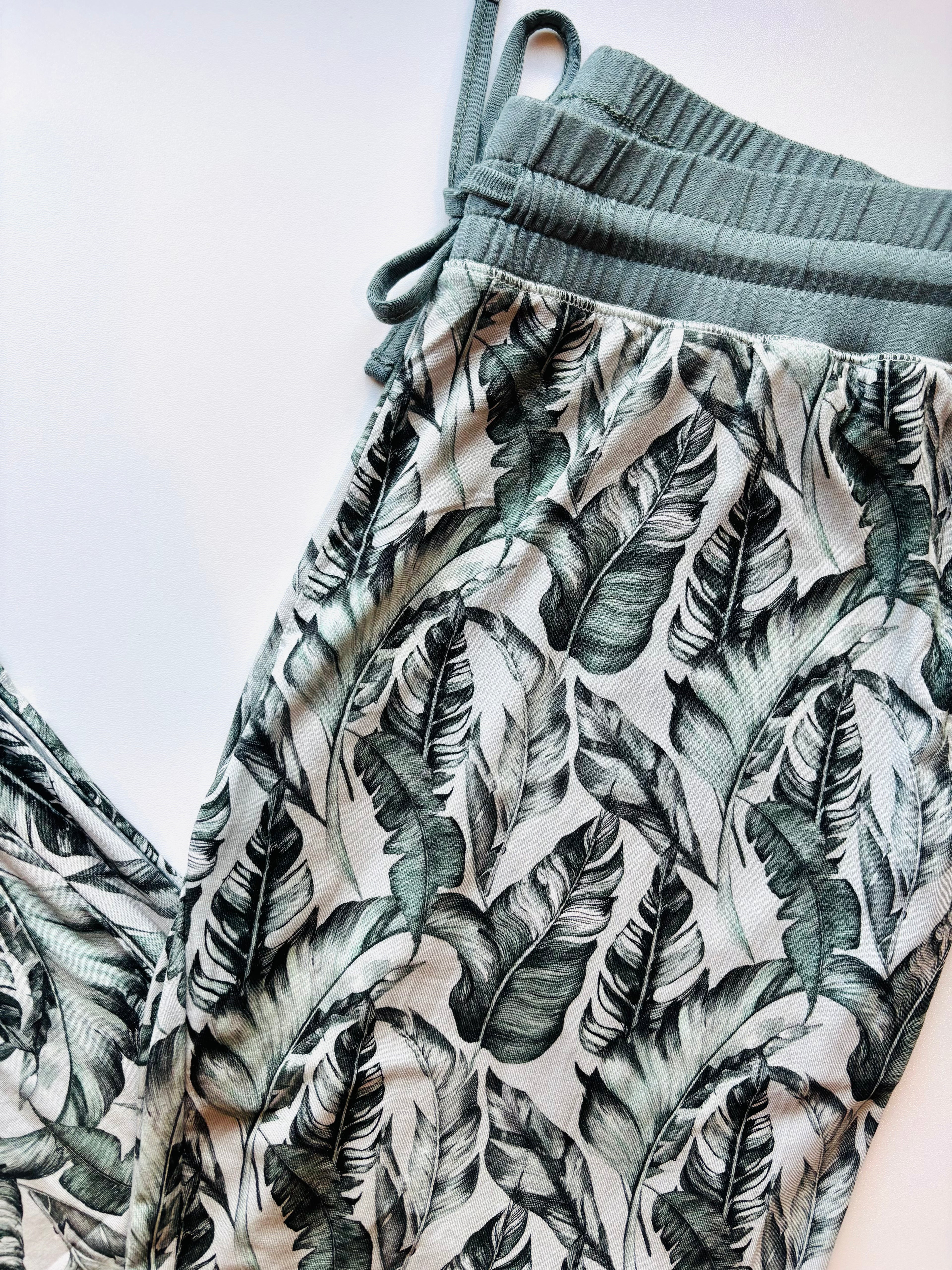 Tropical Mist Women’s Joggers