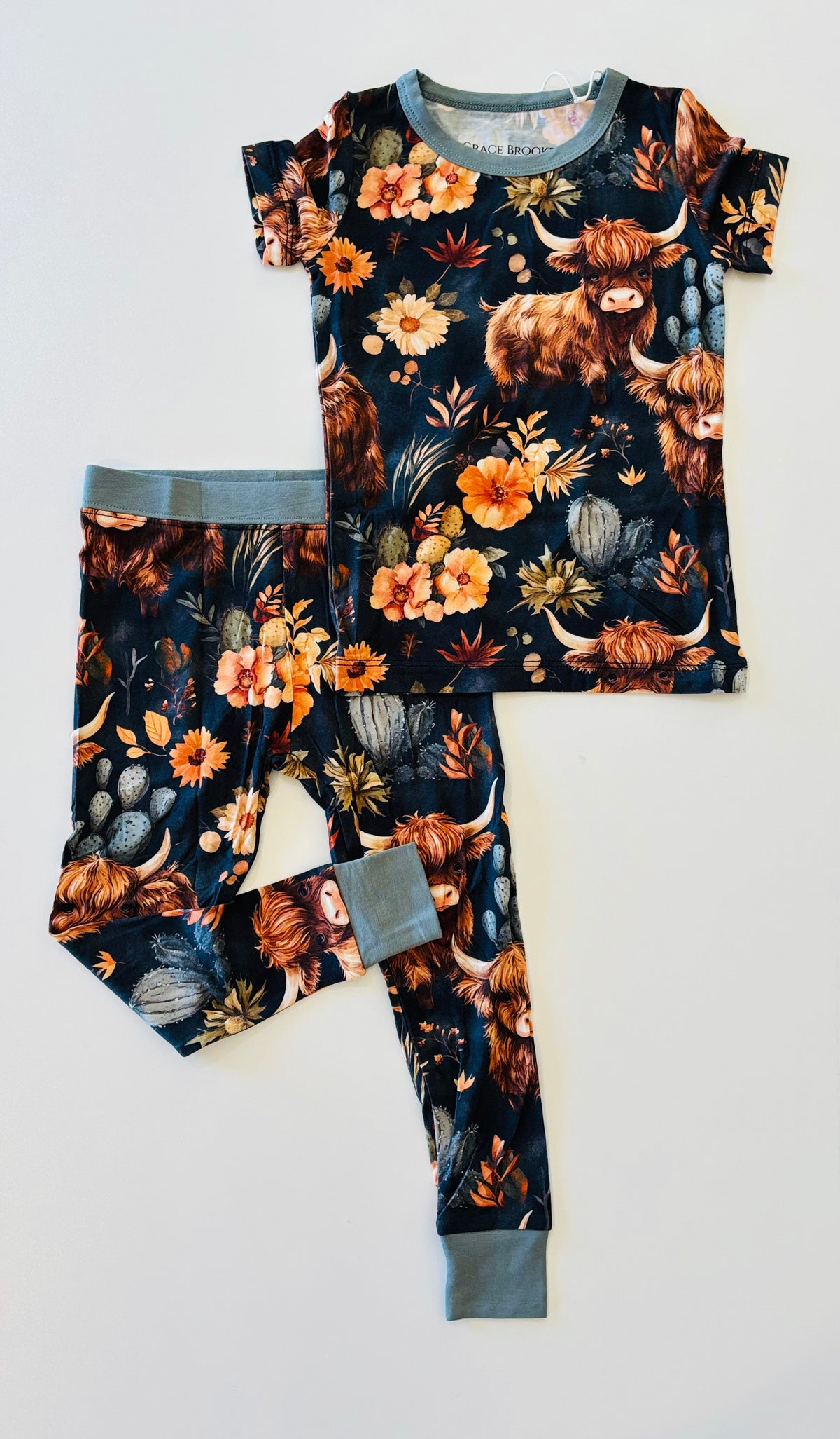 Navy girly highland cow short sleeve pants set