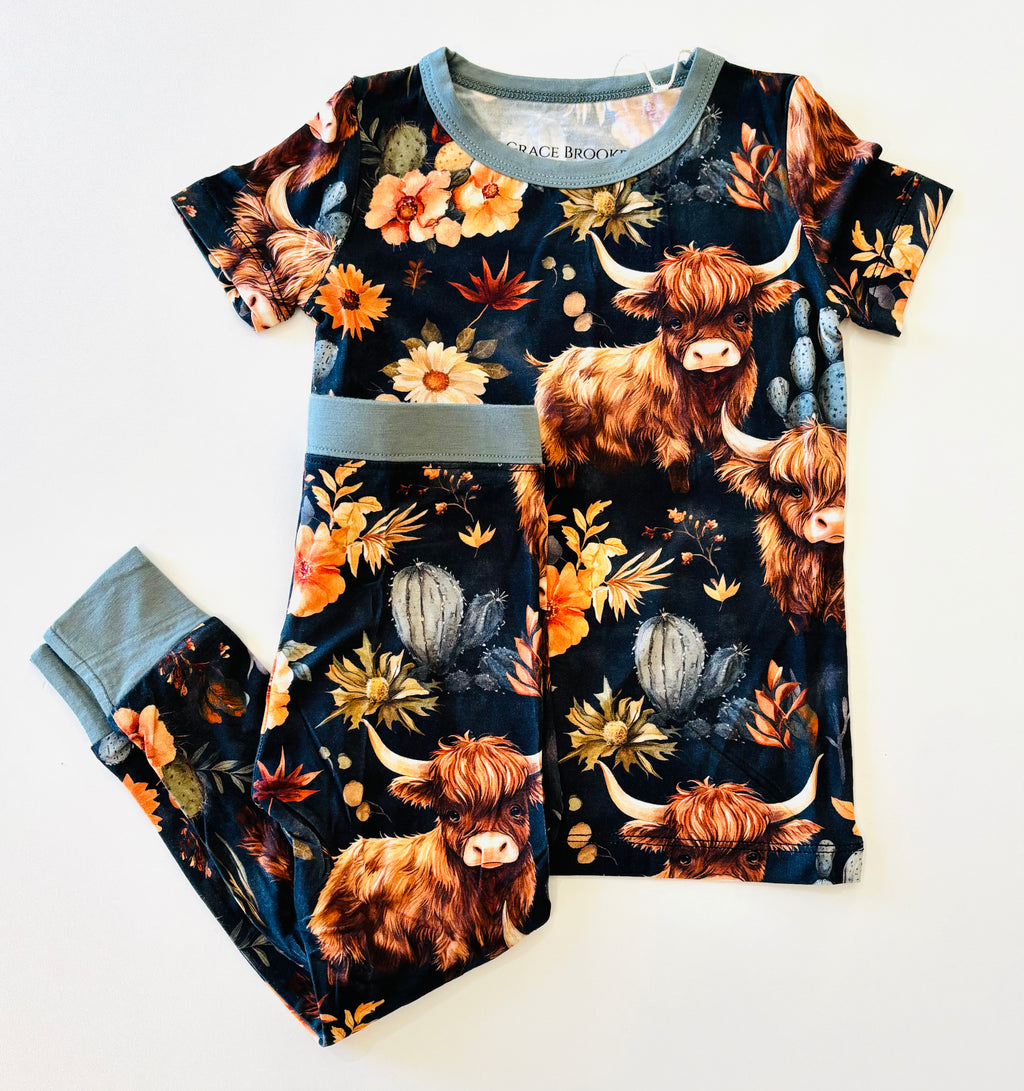 Navy girly highland cow short sleeve pants set