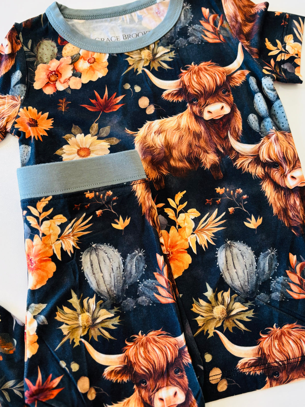 Navy girly highland cow short sleeve pants set
